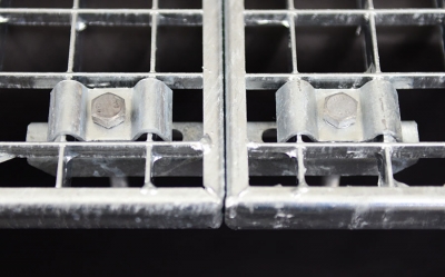 Gitterrost Doppelklemme für 30x30 mm Maschenweite